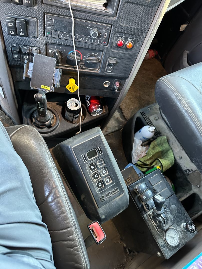 2021 INTERNATIONAL HX520 SFA - Image 14